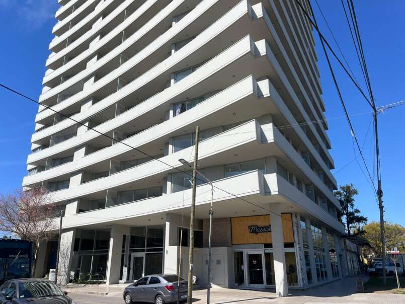 AV. SAN MARTÍN 1392 10 02 – TORRE PARAISO