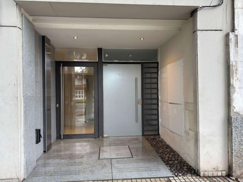 AV FRANCIA 993 07 02