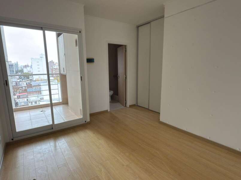 AV FRANCIA 993 07 02