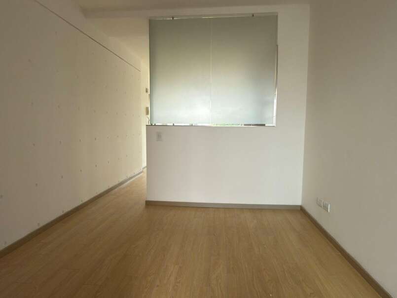 AV FRANCIA 993 07 02