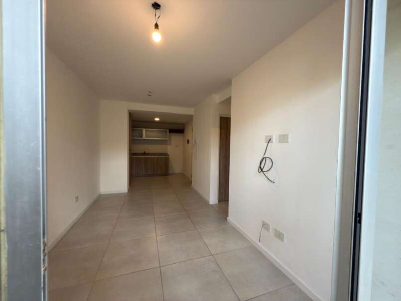 Cerrito 495 02 02