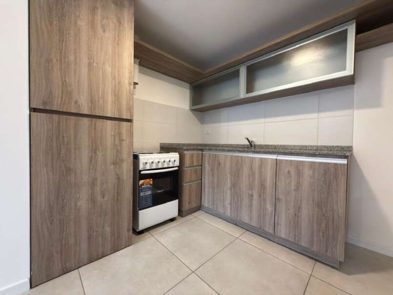 Cerrito 495 02 02