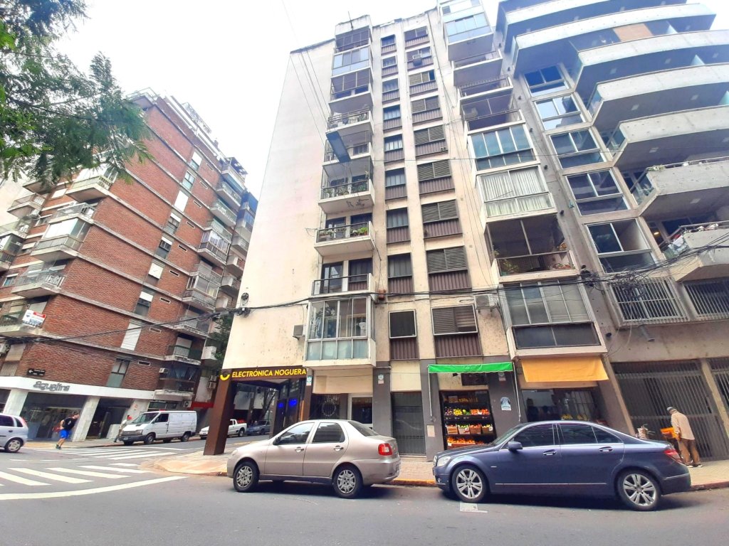 MONTEVIDEO 703 08 01 - foto 1