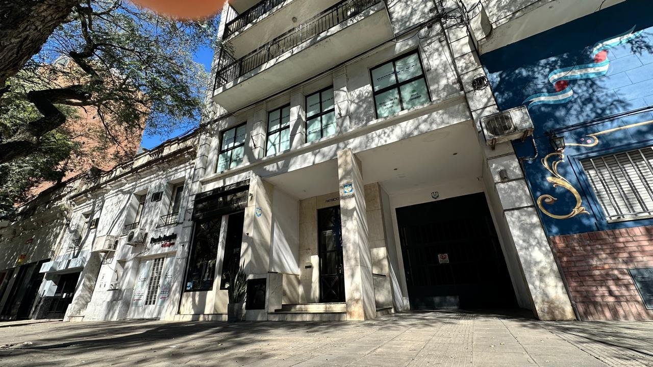 AV PELLEGRINI 379 01 02 - foto 1